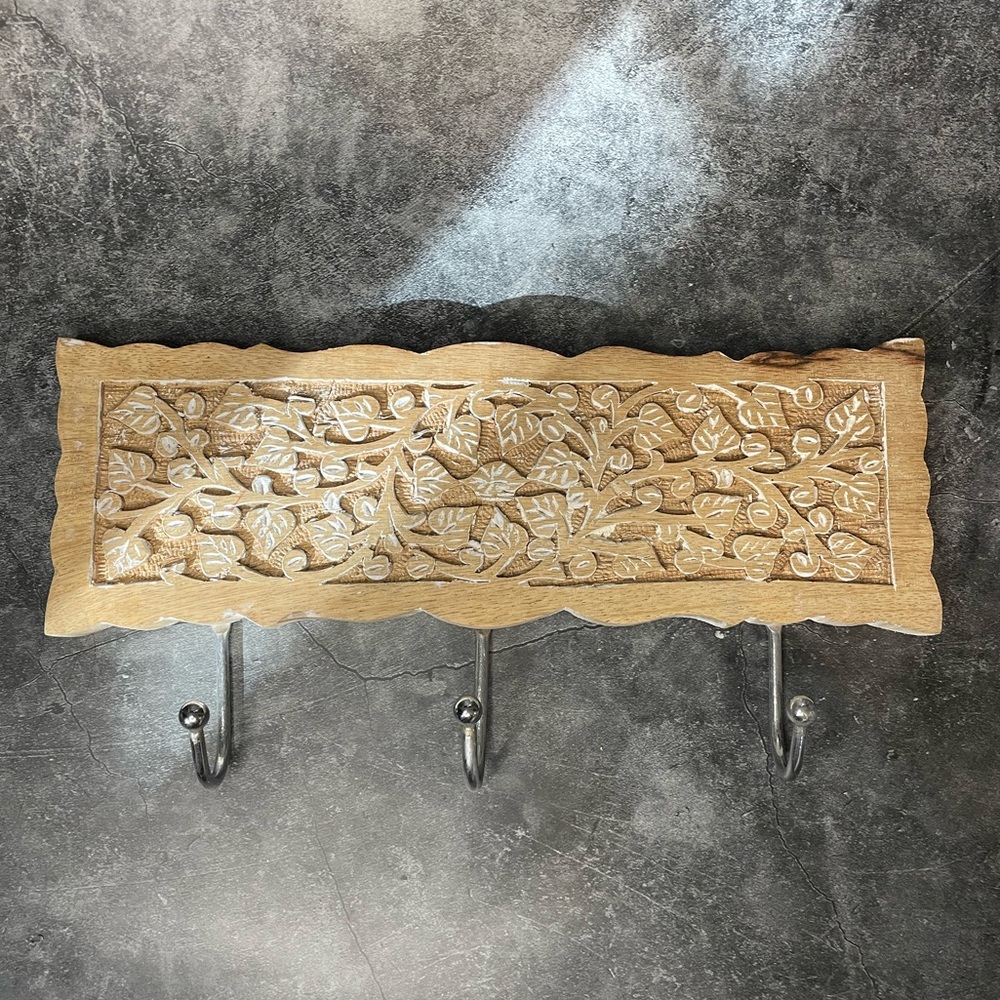 Wooden Mounted Wall Hanger